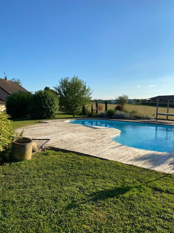 Agreable Chambre D'Hote Calme Avec Piscine Souvans Kültér fotó