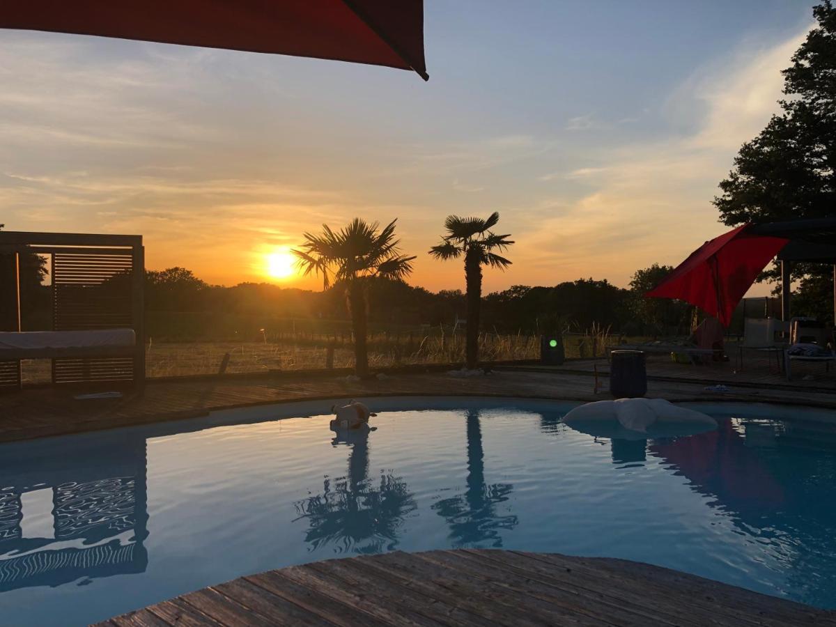 Agreable Chambre D'Hote Calme Avec Piscine Souvans Kültér fotó